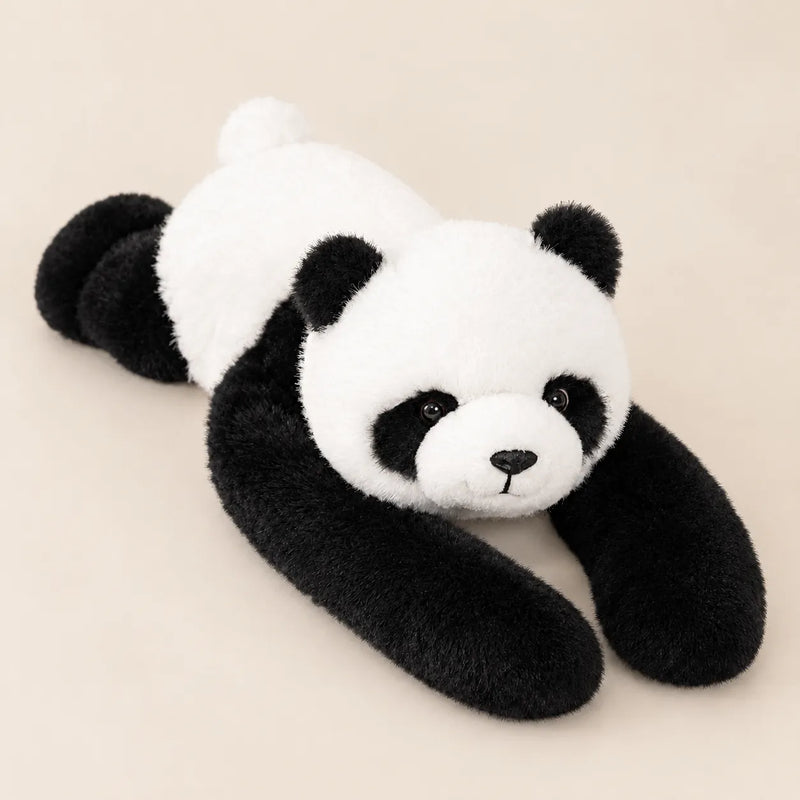 Ein Gewichts-Panda auf beigem Untergrund